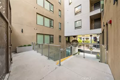 709 E Walnut Street #417, Pasadena, CA 91101 - Photo 52