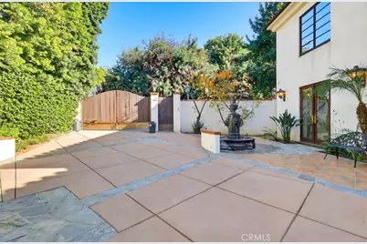 1805 Outpost Drive, Los Angeles, CA 90068 - Photo 2