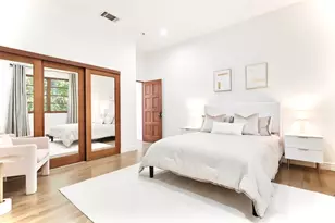 1805 Outpost Dr, Los Angeles, CA 90068 - Photo 46