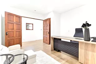 1805 Outpost Dr, Los Angeles, CA 90068 - Photo 42