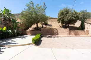 12022 Loyola Ct, Fontana, CA 92337 - Photo 34