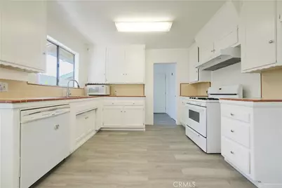 419 W Martinshire, Carson, CA 90745 - Photo 6