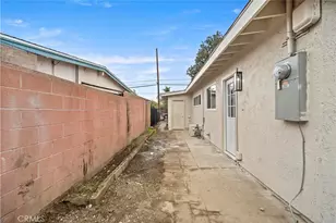 1042 Vineland, La Puente, CA 91746 - Photo 32
