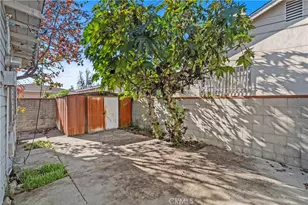 1425 Edgewood Dr, Alhambra, CA 91803 - Photo 18