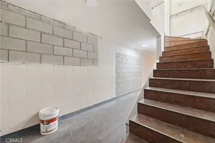 2005 Mt Vernon, Riverside, CA 92507 - Photo 32