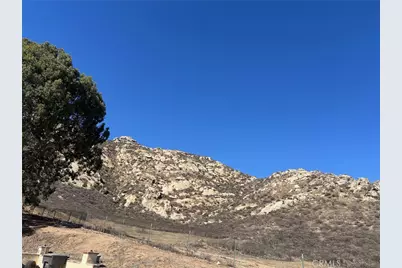 2005 Mt Vernon, Riverside, CA 92507 - Photo 6