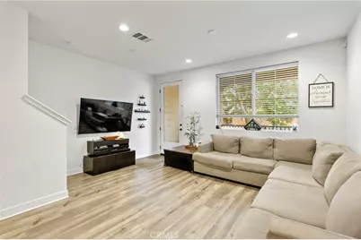 2560 Valentina Way #2, Commerce, CA 90040 - Photo 8