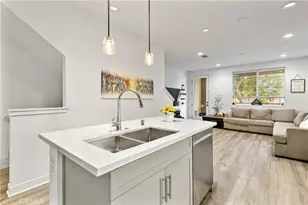 2560 Valentina Wy, Commerce, CA 90040 - Photo 4