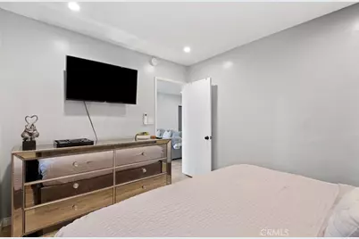 2615 Clyde Ave, Los Angeles, CA 90016 - Photo 12