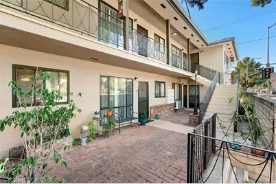 112 N Mar Vista Avenue, Pasadena, CA 91106 - Photo 12