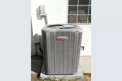 375 Eaton Drive, Pasadena, CA 91107 - Photo 10