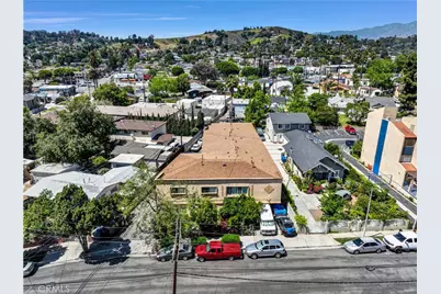 5005 Axtell, Los Angeles, CA 90032 - Photo 2