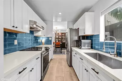 8400 De Longpre #212, West Hollywood, CA 90069 - Photo 6