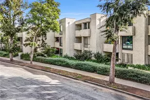 8400 De Longpre, West Hollywood, CA 90069 - Photo 20