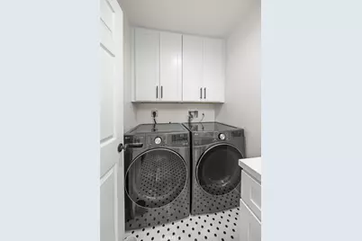 577 N Chester Avenue, Pasadena, CA 91106 - Photo 50