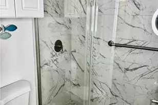 355 N Maple, Burbank, CA 91505 - Photo 10