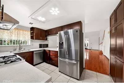 13813 Los Angeles, Baldwin Park, CA 91706 - Photo 8