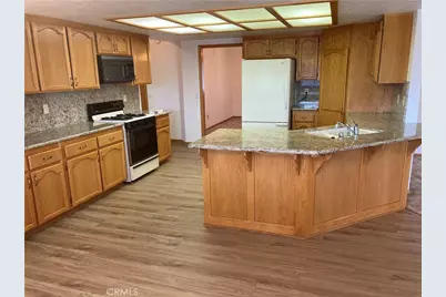 12563 Sarsi Court, Apple Valley, CA 92308 - Photo 18