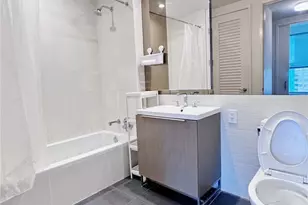 889 Francisco, Los Angeles, CA 90017 - Photo 4