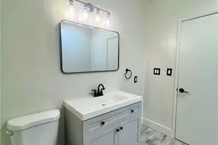 1813 9th St, Santa Monica, CA 90404 - Photo 8