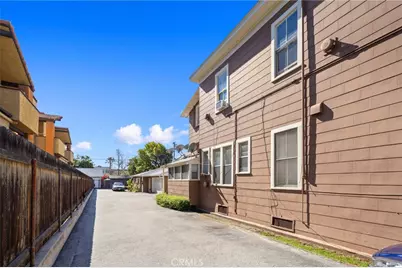210 W Lime Avenue, Monrovia, CA 91016 - Photo 4