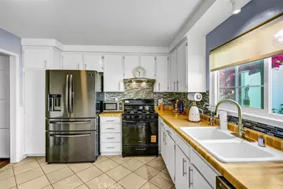 30308 Jasmine Valley, Canyon Country, CA 91387 - Photo 14