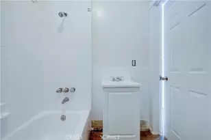 458 W Vernon, Los Angeles, CA 90037 - Photo 8