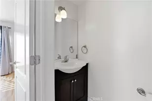 1133 S Hoover, Los Angeles, CA 90006 - Photo 16