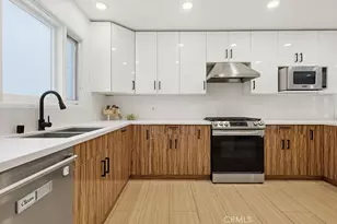 9499 Cherokee, Beverly Hills, CA 90210 - Photo 14