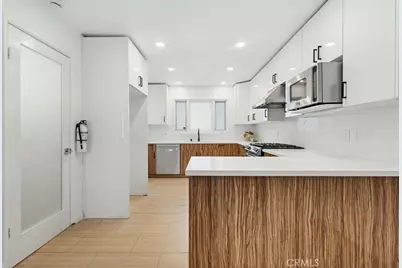 9499 Cherokee, Beverly Hills, CA 90210 - Photo 16