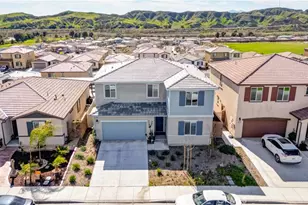 35357 Hutchinson Pl, Beaumont, CA 92223 - Photo 2