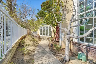 102 Mill Run, Monrovia, CA 91016 - Photo 50