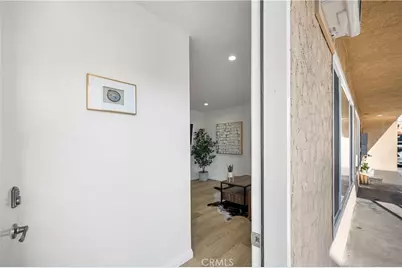 4214 Montclair, Los Angeles, CA 90018 - Photo 10