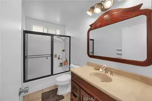 11522 Honeyglen Rd, Pacoima, CA 91331 - Photo 12