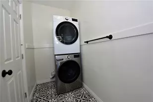 902 S Marengo Ave, Pasadena, CA 91106 - Photo 32