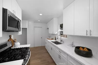 415 E Walnut Avenue, Monrovia, CA 91016 - Photo 42