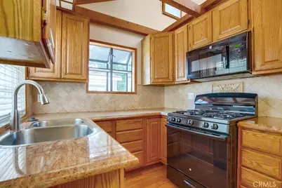 3706 4th Avenue, Glendale, CA 91214 - Photo 10