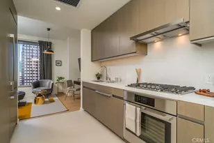 889 S Francisco Street, Los Angeles, CA 90017 - Photo 2