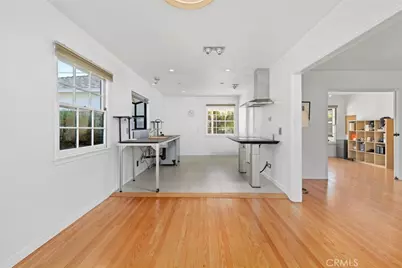 738 Stonehurst Dr, Altadena, CA 91001 - Photo 16
