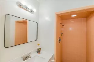 1633 E 1st St, Long Beach, CA 90802 - Photo 10