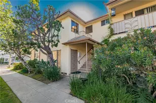 1633 E 1st St, Long Beach, CA 90802 - Photo 1