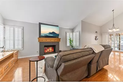 15 Ravencrest Circle, Phillips Ranch, CA 91766 - Photo 2