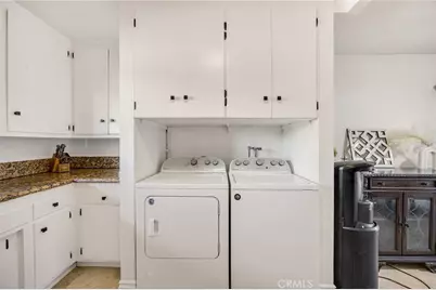 402 N Cerritos, Azusa, CA 91702 - Photo 12