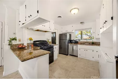 402 N Cerritos, Azusa, CA 91702 - Photo 10