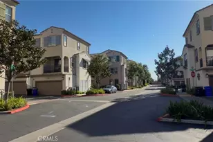 147 Royal Wy, Upland, CA 91786 - Photo 2