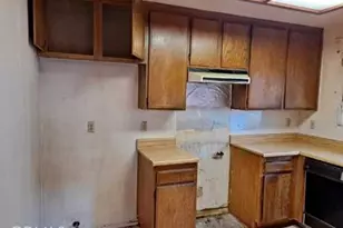 1047 E Huntington Dr, Monrovia, CA 91016 - Photo 8