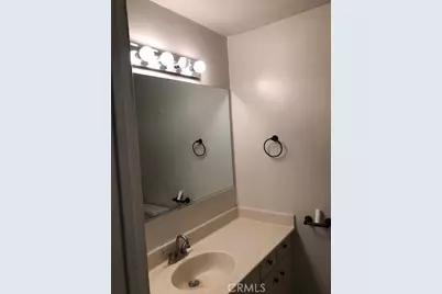 404 N Cerritos, Azusa, CA 91702 - Photo 4