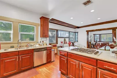 1562 N Lake Avenue, Pasadena, CA 91104 - Photo 20