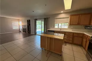 15188 Wright Ct, Fontana, CA 92336 - Photo 12