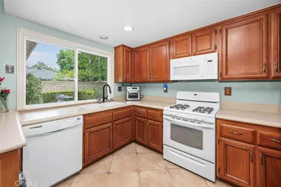 2047 E Fern Drive, Fullerton, CA 92831 - Photo 12